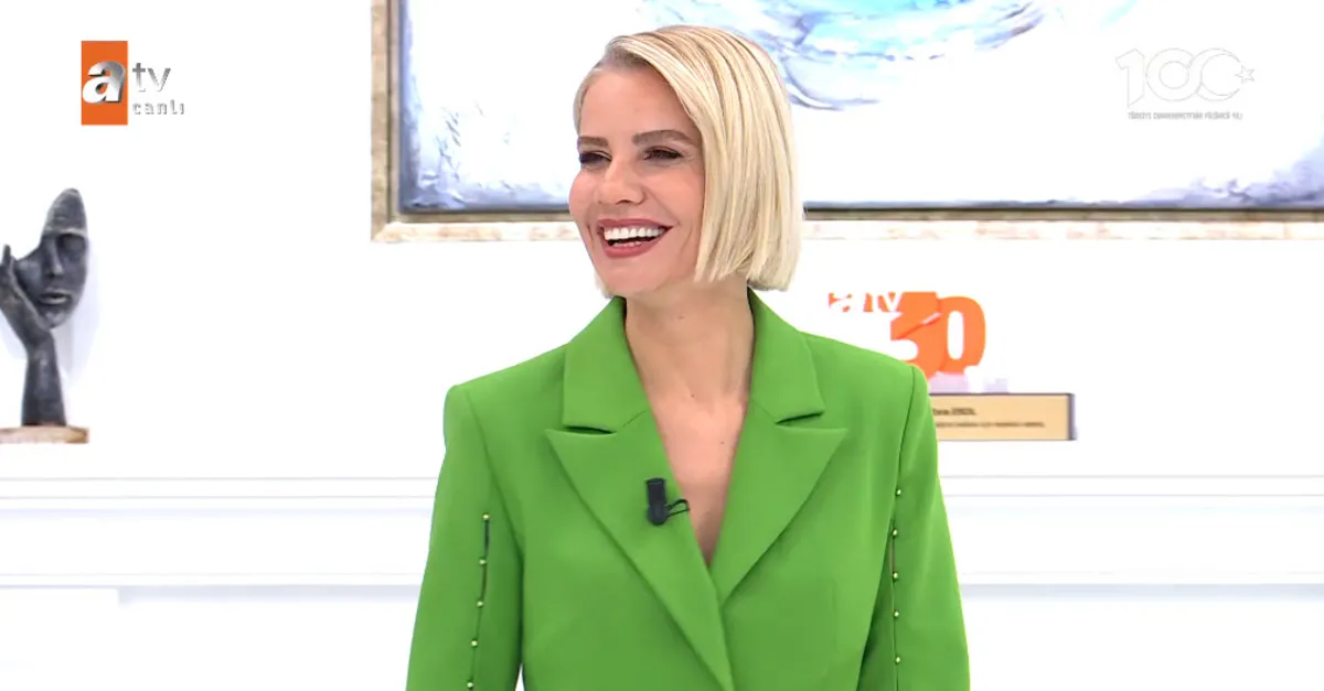 Esra Erol 28 Aralık Perşembe yayın izle