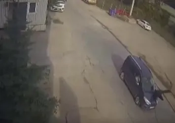 Karşıdan karşıya geçmek isterken araba çarptı! Yer: Zonguldak