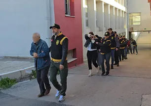 Adana'da fuhuş operasyonu: 14 gözaltı