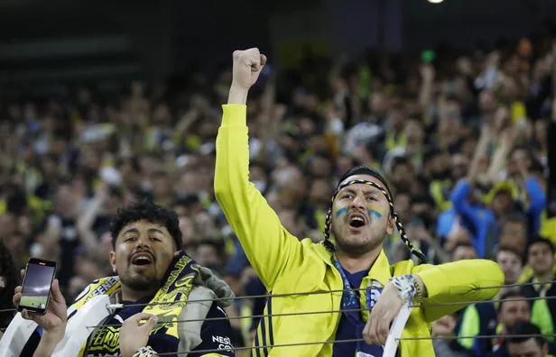 fb-gs-canli-izle-canli-anlatim-fb-gs-derbi-maci-canli-yayin-kesintisiz-izleme-linki-1673190196754.jpg FB-GS MAÇ SONUCU | FB-GS Derbi maçı kaç kaç bitti? 8 OCAK 2023 Fenerbahçe-Galatasaray Maç özeti - 6