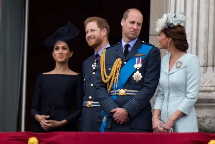 Prens Harry’nin eşi Meghan Markle Kraliyet için en sevdiğinden bile vazgeçmiş!