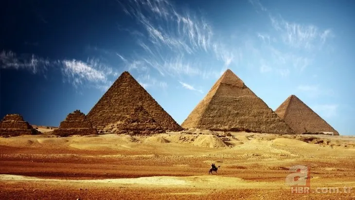 Yıllarca bizi böyle kandırmışlar! Mısır Piramitleri aslında...