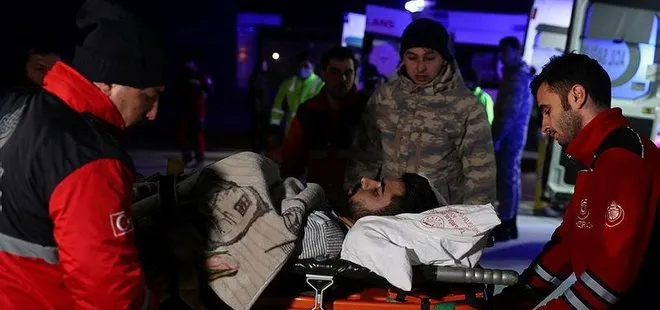 Deprem bölgesinden 49 yaralı uçakla İstanbul’a getirildi