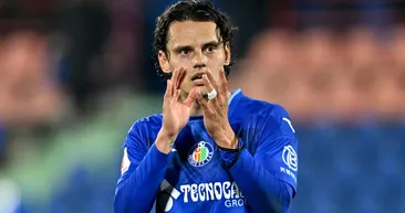 Enes Ünal Premier Lig yolcusu! Transferin son günü bomba patlıyor