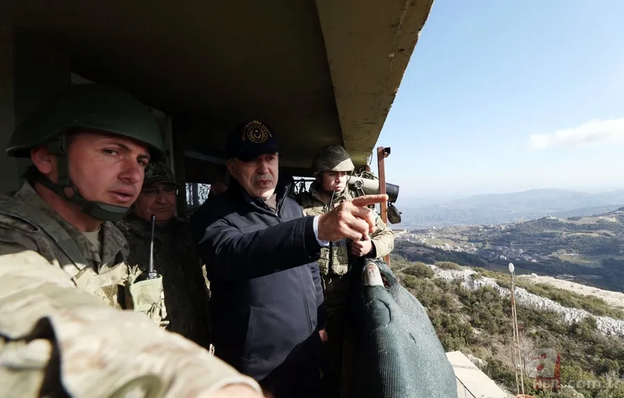 Milli Savunma Bakanı Hulusi Akar, Deprem Harekat Planı'nı saat saat açıkladı: Uzaktan ahkam kesmekle olmuyor 19