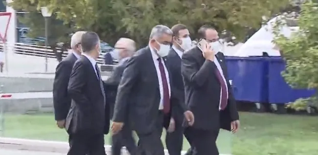 TBMM’de korona alarmı! Pozitif vekil sayısı 100’ü geçti! Artık HES Kodu ile girilecek