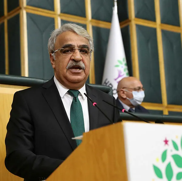 HDP’li Mithat Sancar’dan Mersin’deki hain saldırıyla ilgili skandal sözler! Teröristleri suçlayamadı, komplo teorisi kurdu