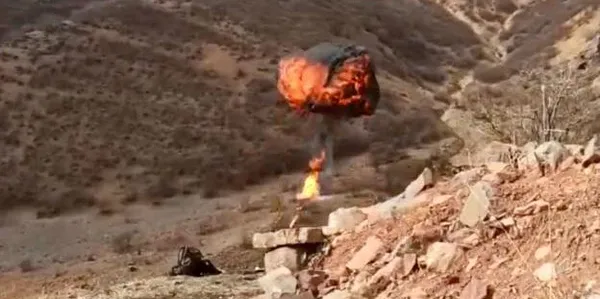 Pençe-Kilit ile mağaralar teröristlerin başlarına yıkıldı