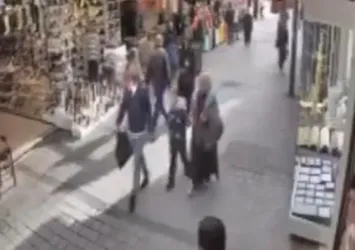 İzmir'de pes dedirten anlar! Çelme takıp hakaret etti esnaftan dayağı yedi