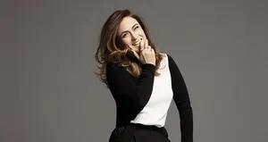 Üç yıl sonra setlere geri döndü