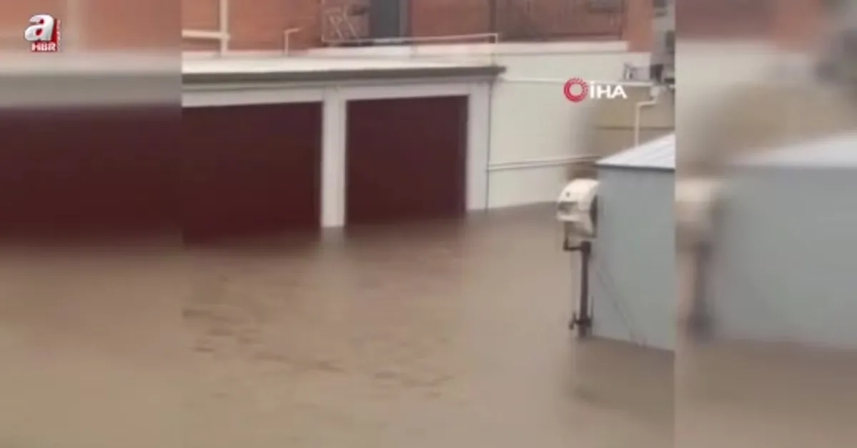 Avustralya'nın kuzeyini sel vurdu
