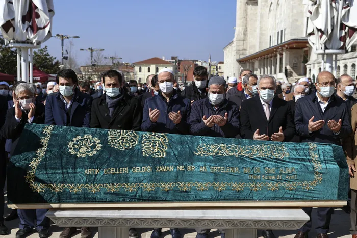 Son dakika: Başkan Erdoğan’ın hocası Mehmet Yahya Kutluoğlu hayatını kaybetti