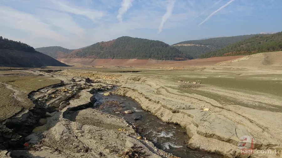 Bursa’da 60 milyon metreküp kapasiteli baraj tamamen kurudu! Sadece 50 günlük su kaldı 5