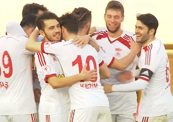 Sivasspor, Göztepe'yi mağlup etti