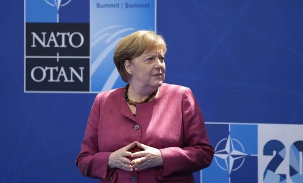 almanya-sansolyesi-merkelden-cine-yesil-isik-bu-sozler-abdyi-kizdirabilir-1623699703042.jpg Almanya Şansölyesi Merkel'den Çin'e yeşil ışık! Bu sözler ABD'yi kızdırabilir - 3