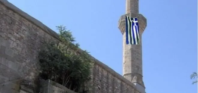Yunanlar Avrupa’daki en eski Osmanlı camisine bayrak astı