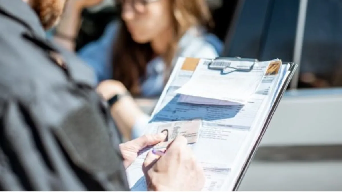 "Kaputa çocuk oturtuldu" ihbarı ekipleri harekete geçirdi!