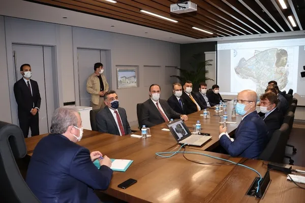 TBMM Başkanı Şentop Marmara Üniversitesi Recep Tayyip Erdoğan Külliyesi inşaatını inceledi - 2
