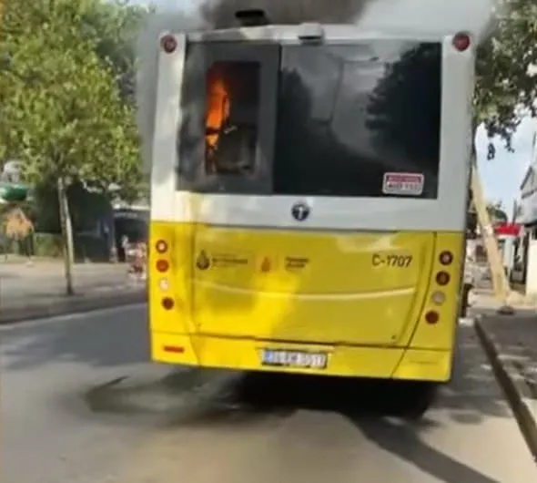 chpli-iettde-yangin-var-4-ayda-4-otobus-kule-dondu-1632825413174.jpg CHP'li İETT'de yangın var! 4 ayda 4 otobüs küle döndü - 1