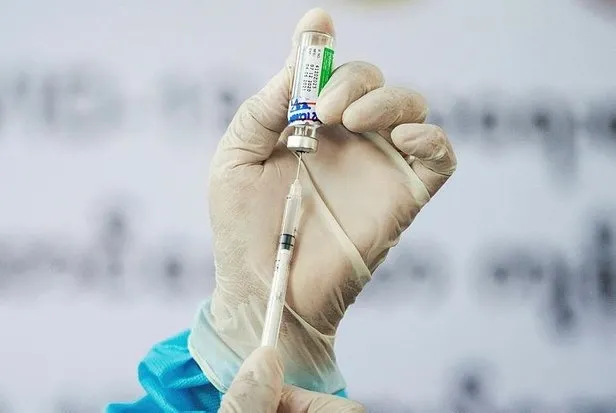 Son dakika: AstraZeneca'dan Avrupa Birliği'ne "aşılarda hakkından fazlasını alıyorsun" uyarısı - 1
