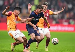 Aslan tek golle kazandı! Galatasaray, Başakşehir'e karşı sahadan galibiyetle ayrıldı