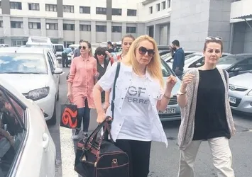 Genç kızlara komşu tuzağı