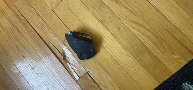 ABD’de ilginç olay! Çatıyı delerek eve düştü: 4.5 milyar yaşında olabilir