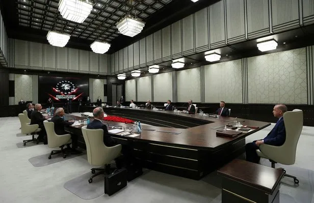 YAŞ kararları 2021: Emekliye sevk edilen, bir üst rütbeye ...