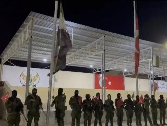 1720070672411.jpeg Suriye'de şanlı Türk bayrağına el uzatan alçaklar tespit edildi! - 10