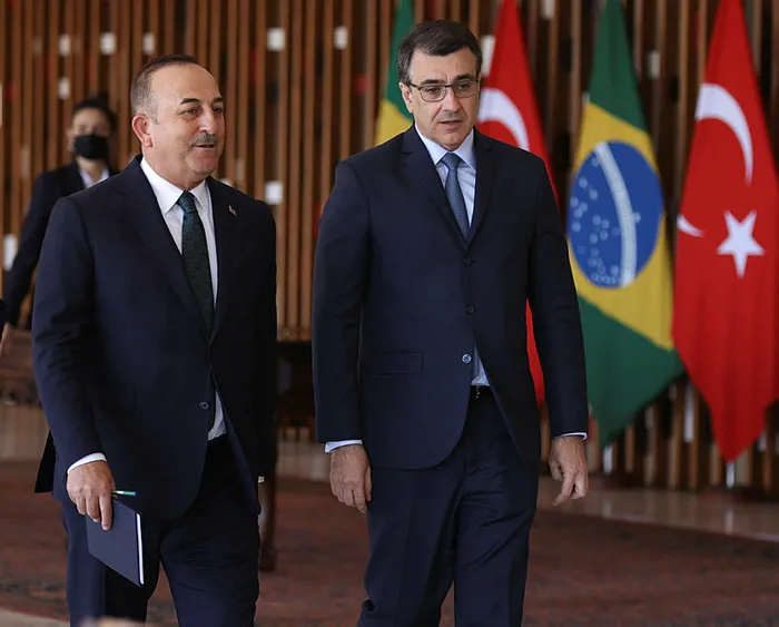 Dışişleri Bakanı Mevlüt Çavuşoğlu'ndan Brezilya'da önemli açıklamalar: 10 milyar dolarlık ticaret hacmi hedefledik - 6