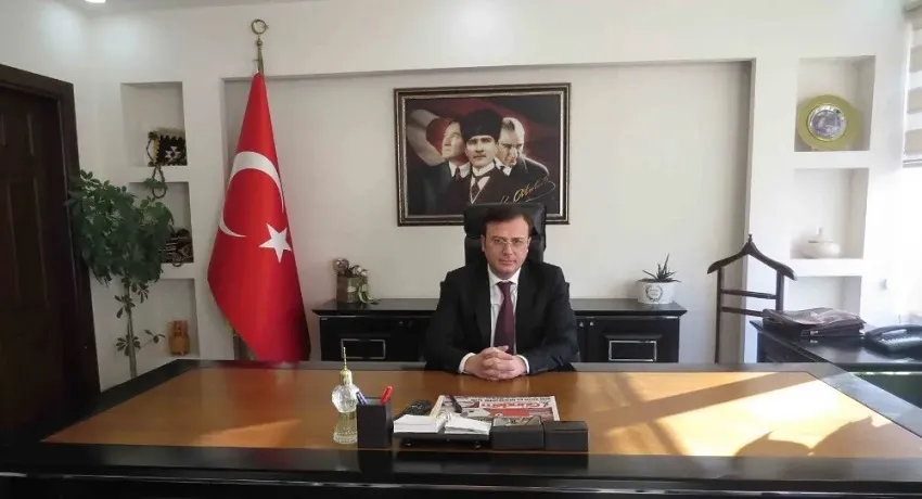 icisleri-bakanliginda-atama-19-ismin-gorev-yerinde-degisiklik-1779151860806.jpg Kırıkkale Valisi Resul Özdemir (Foto: Kırıkkale Valiliği)