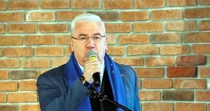 Taciz şüphelisi başkana CHP’den pastalı kutlama
