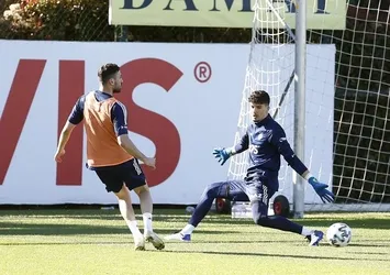 Son dakika | Altay Bayındır'dan Fenerbahçe'ye güzel haber