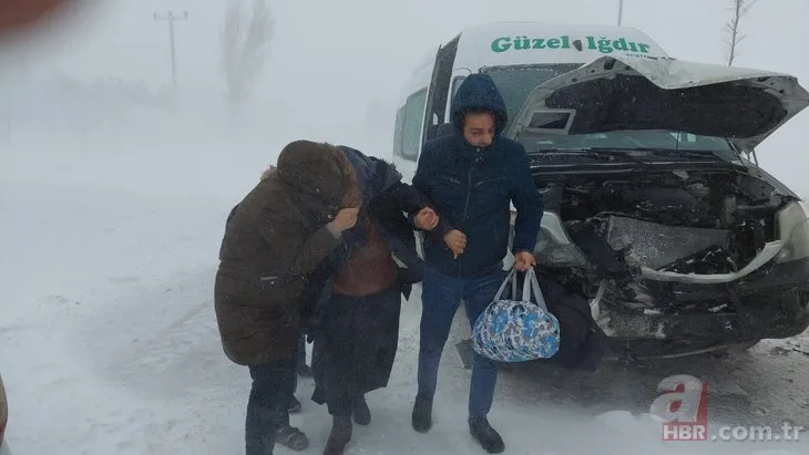 Erzurum’da zincirleme kaza: Çok sayıda yaralı var! Onlarca araç yerinden kıpırdayamıyor