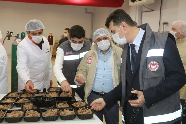 SON DAKİKA: Bakanlık mide bulandıran görüntülerle ilgili devreye girdi! Soruşturma başlatıldı - 1