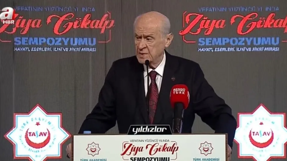Bahçeli: Türk ile Kürtlerin birbirini sevmesi farz!