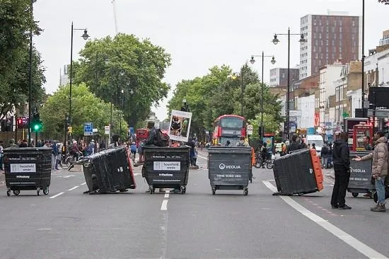 Londra'da sokaklar karıştı - 1