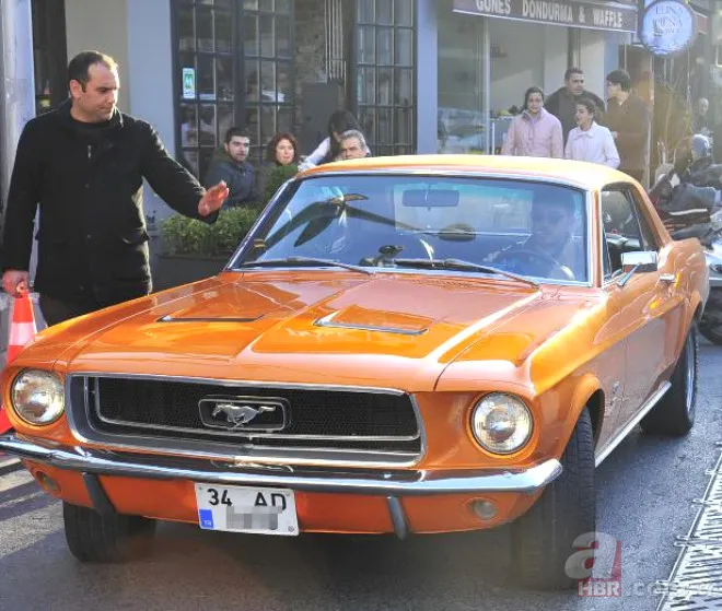 Hülya Avşar yeni otomobiliyle olay oldu! İşte Hülya Avşar'ın yeni oyuncağı 21