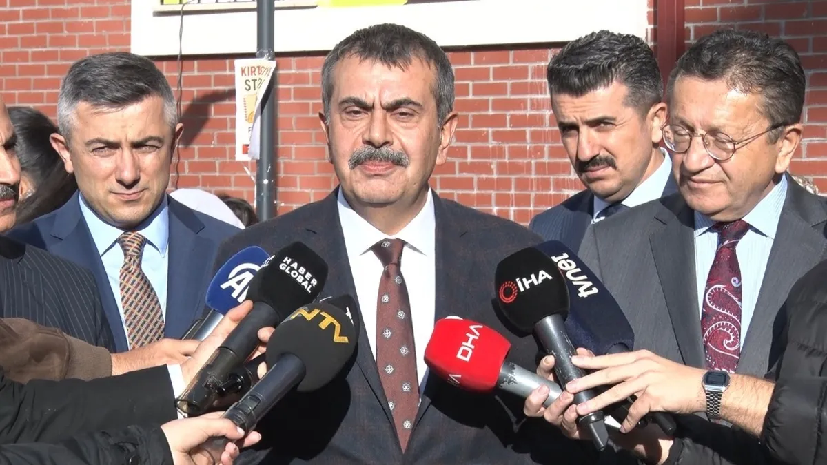 Bakan Tekin'den Gazze'nin yeniden inşasında eğitime katkı desteği