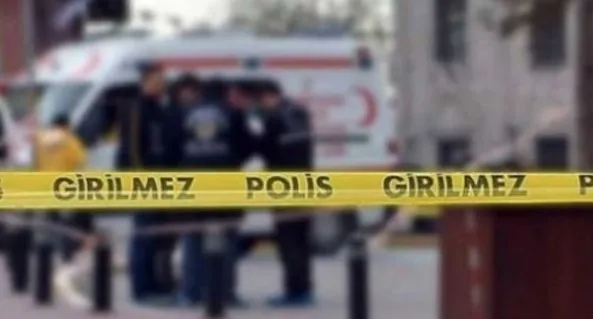 aydinda-7-yasindaki-irmak-baza-kapaginin-altinda-kalarak-oldu-1667820784193.jpg Aydın’da 7 yaşındaki Irmak baza kapağının altında kalarak öldü - 3