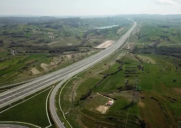 Kuzey Marmara Otoyolu arazi fiyatlarını yüzde 25 artırdı! Körfez ve Derince'de arazisi olan yaşadı