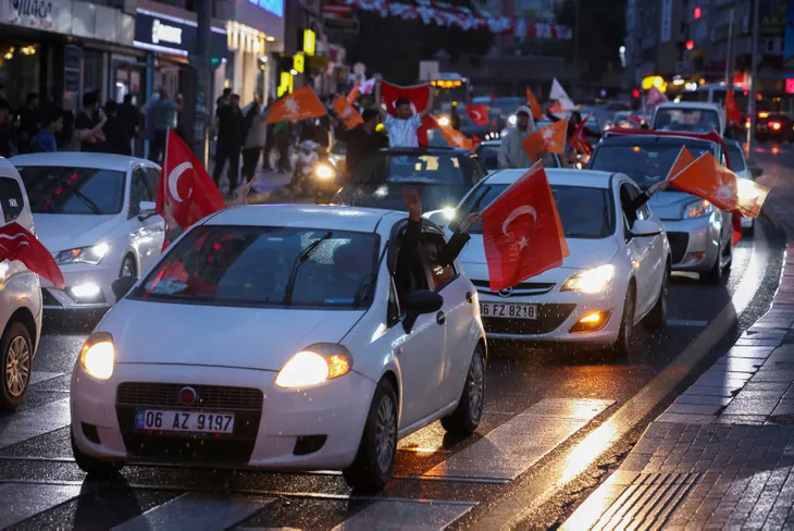 Türkiye’nin 81 ilinden Başkan Erdoğan’ın zaferinin sevinç görüntüleri! Başkan Erdoğan’ın konuşmaları…