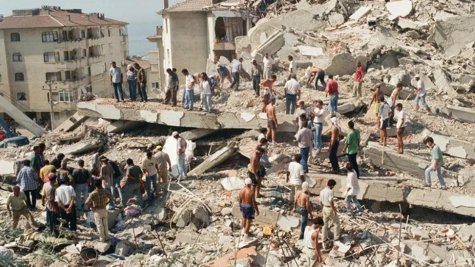 Son depremler | Türkiye'nin ve dünyanın en büyük depremleri | İstanbul'da son dakika deprem haberleri