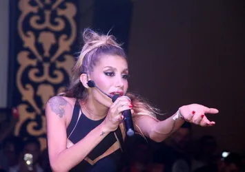 İrem Derici, Lider Şahin'i tamamen sildi