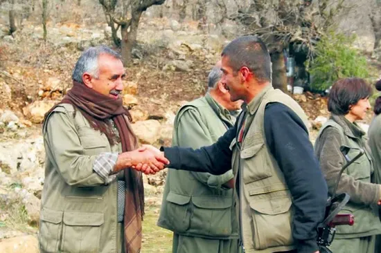 HDP'nin 'sivil' dediği teröristin Murat Karayılan ile fotoğrafı ortaya çıktı - 1