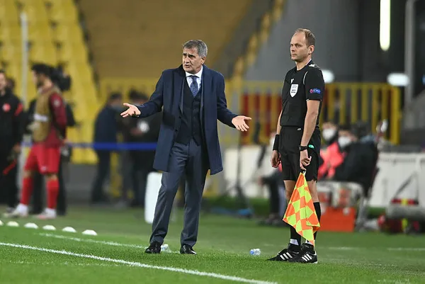 Şenol Güneş Rusya karşısında milli takım ile 100. maçına çıktı