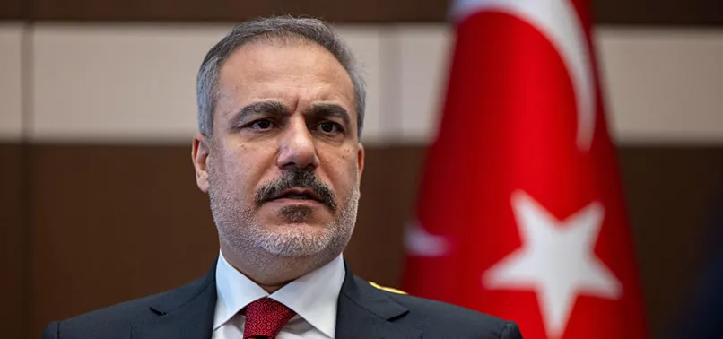 Dışişleri Bakanı Hakan Fidan'dan Almanya'da diplomasi trafiği! Terörle mücadelede net mesaj: PKK/YPG bölge için tehdit