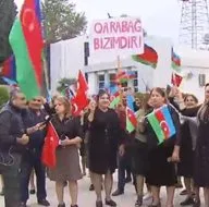 Son dakika: Azerbaycan Türkleri’nden orduya büyük destek! A Habere konuştular: Biz bu bayrakları Karabağda dalgalandıracağız