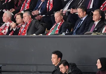 Başkan Erdoğan, 12 Dev Adam’ı yalnız bırakmadı! Maç sonrası soyunma odası ziyareti