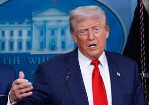 Trump İran'a işgal tehdidini yineledi: Çok güçlü seçenekleri değerlendiriyoruz